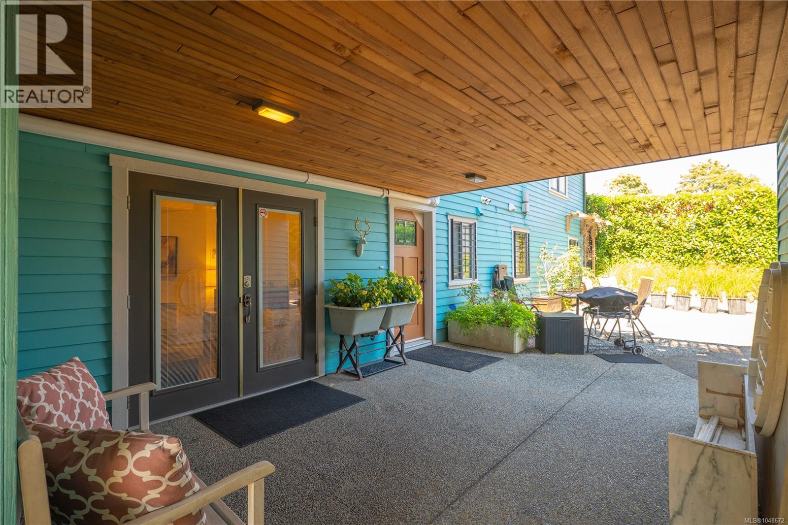 290 Vancouver Ave - 78