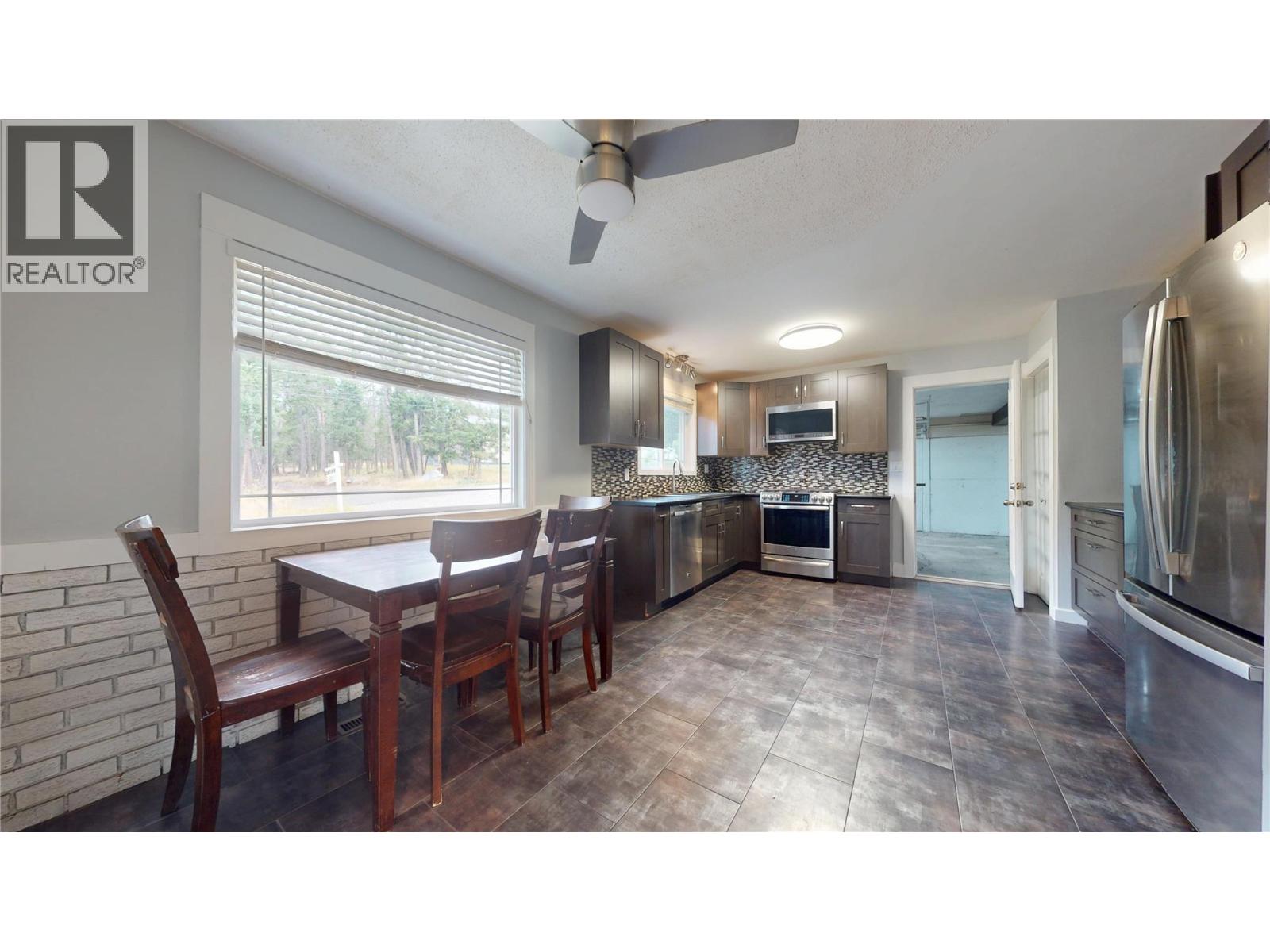 2001 8TH Avenue S - Image 6