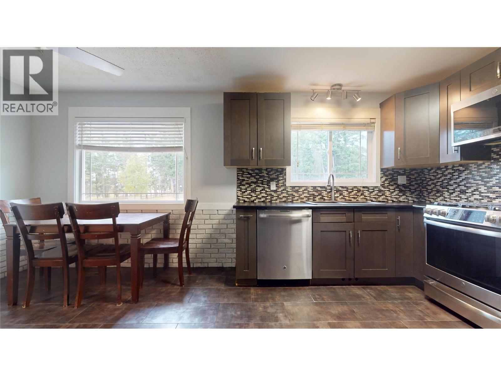 2001 8TH Avenue S - 4