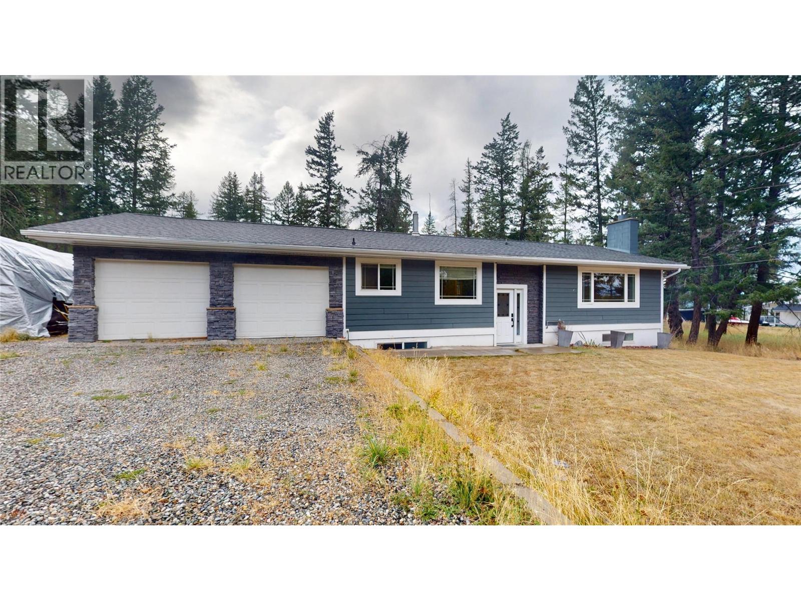 2001 8TH Avenue, Cranbrook