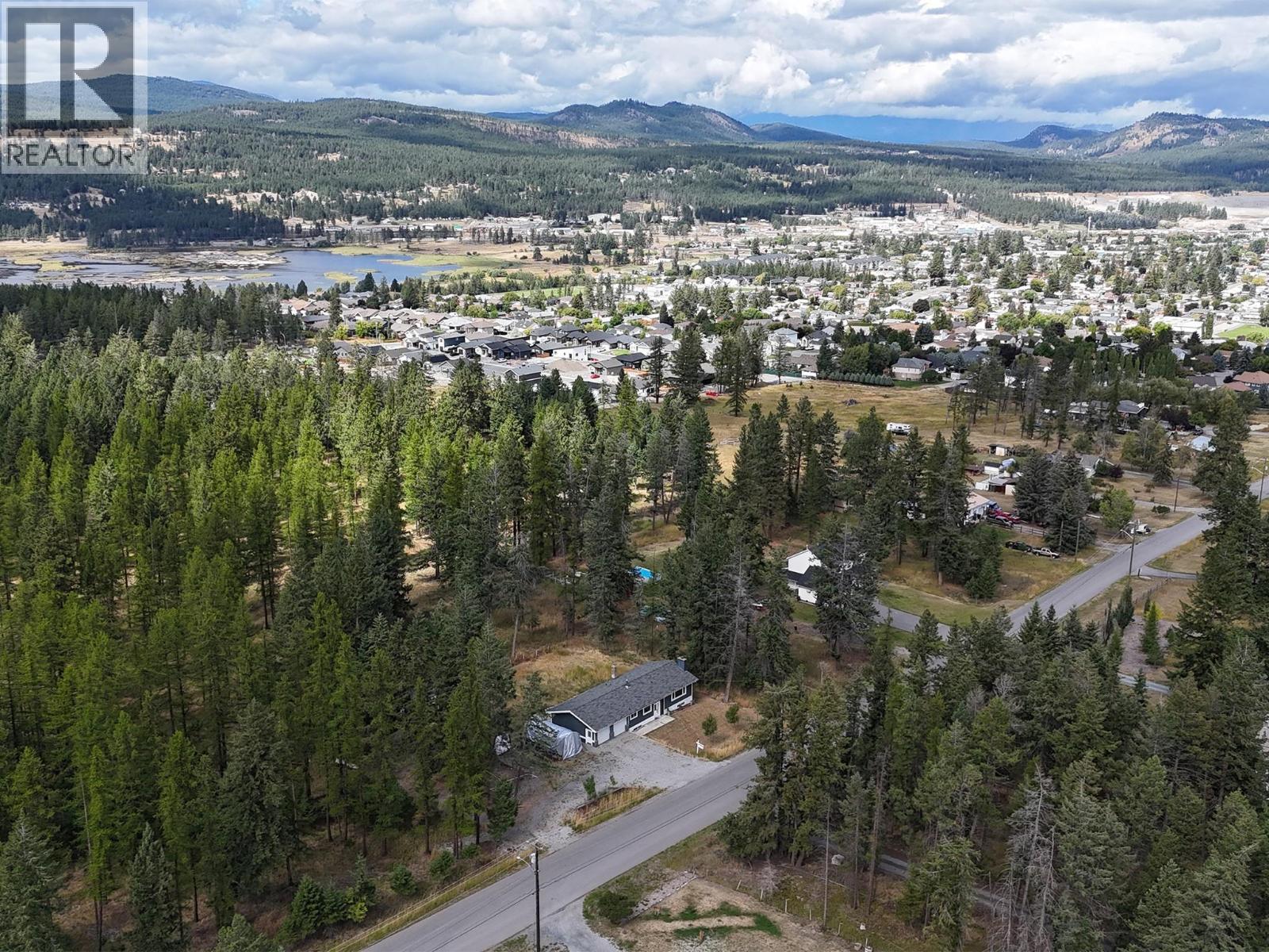 2001 8TH Avenue S - 38