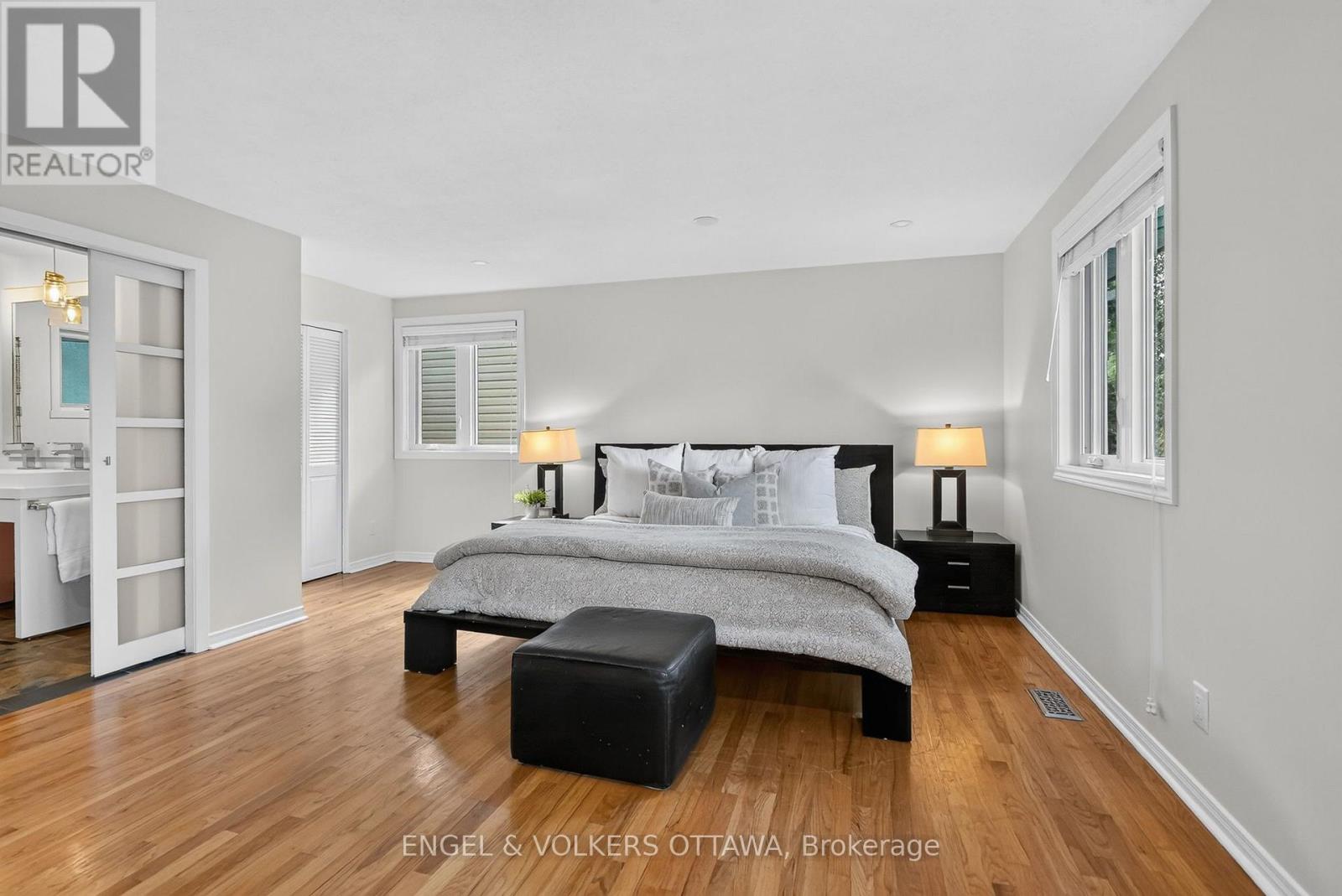 6 Bed, 5 Bath House for Sale in Ottawa – 22 LYNHURST AVENUE, Ottawa – MLS# X13753028 - Image 20