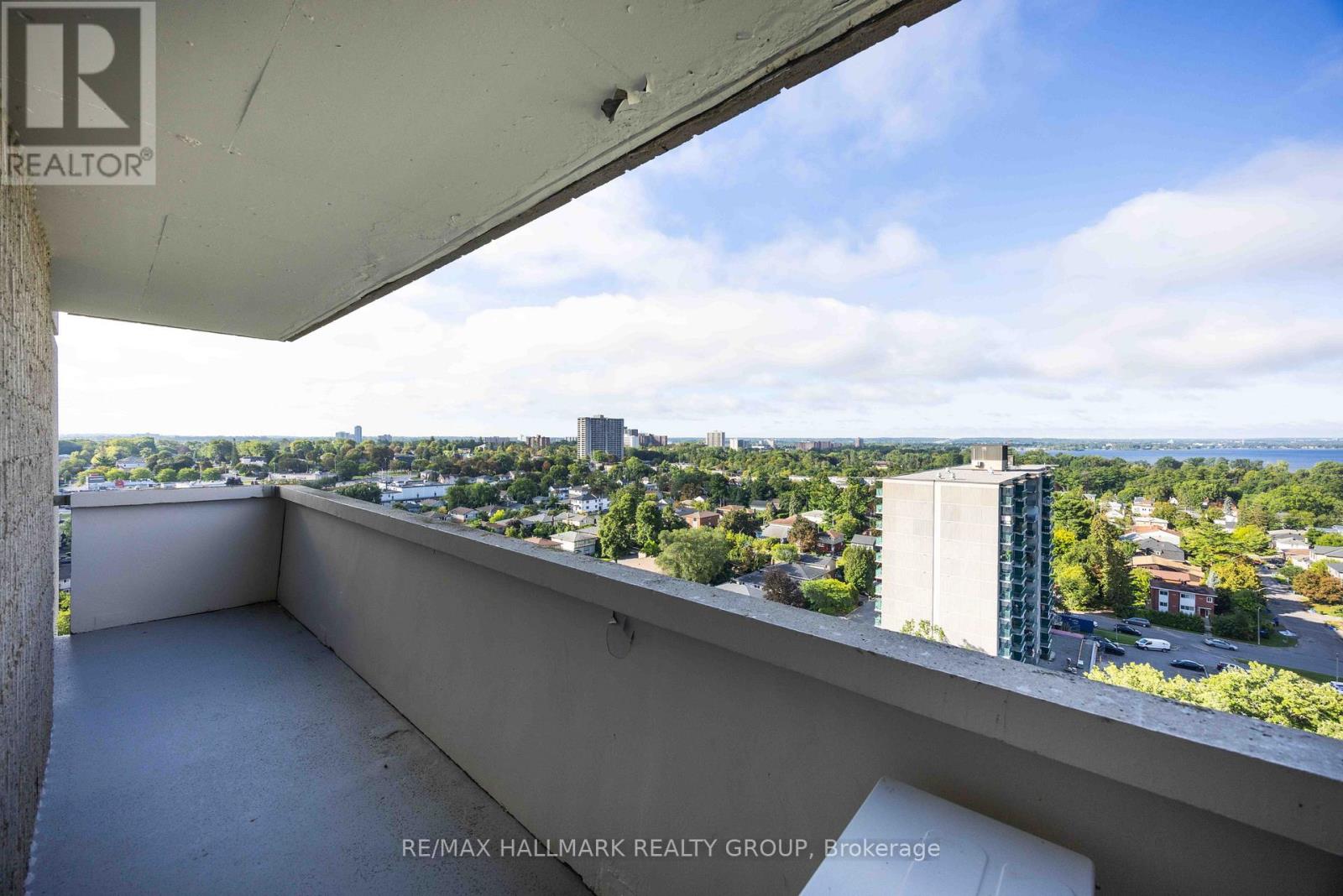 3 Bed, 2 Bath House for Sale in Ottawa – 1706 – 2625 REGINA STREET, Ottawa – MLS# X13753144 - Image 19