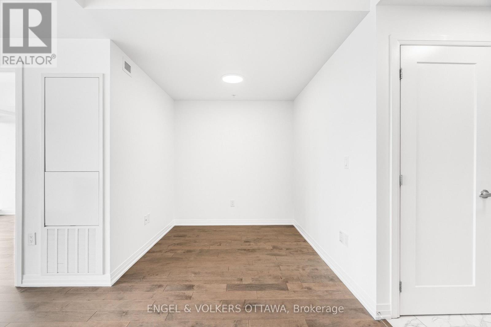 1 Bed, 1 Bath House for Sale in Ottawa – 3403 – 805 CARLING AVENUE, Ottawa – MLS# X13753294 - Image 16