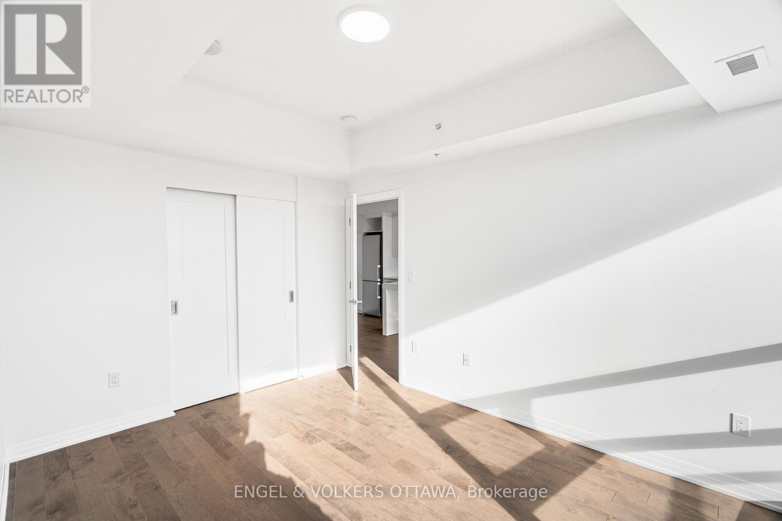 1 Bed, 1 Bath House for Sale in Ottawa – 3403 – 805 CARLING AVENUE, Ottawa – MLS# X13753294 - Image 20