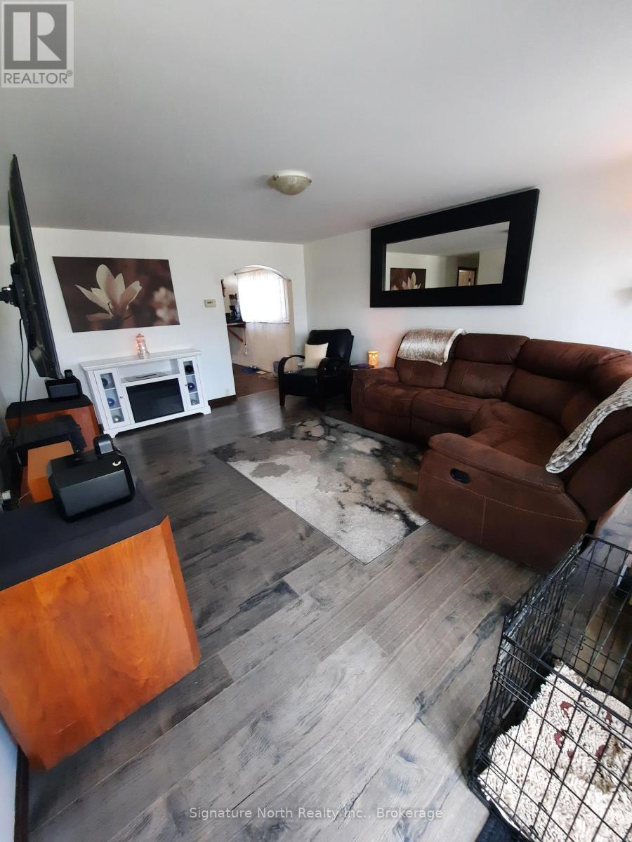 612 MAIN STREET, Greenstone (Geraldton) — photo 4