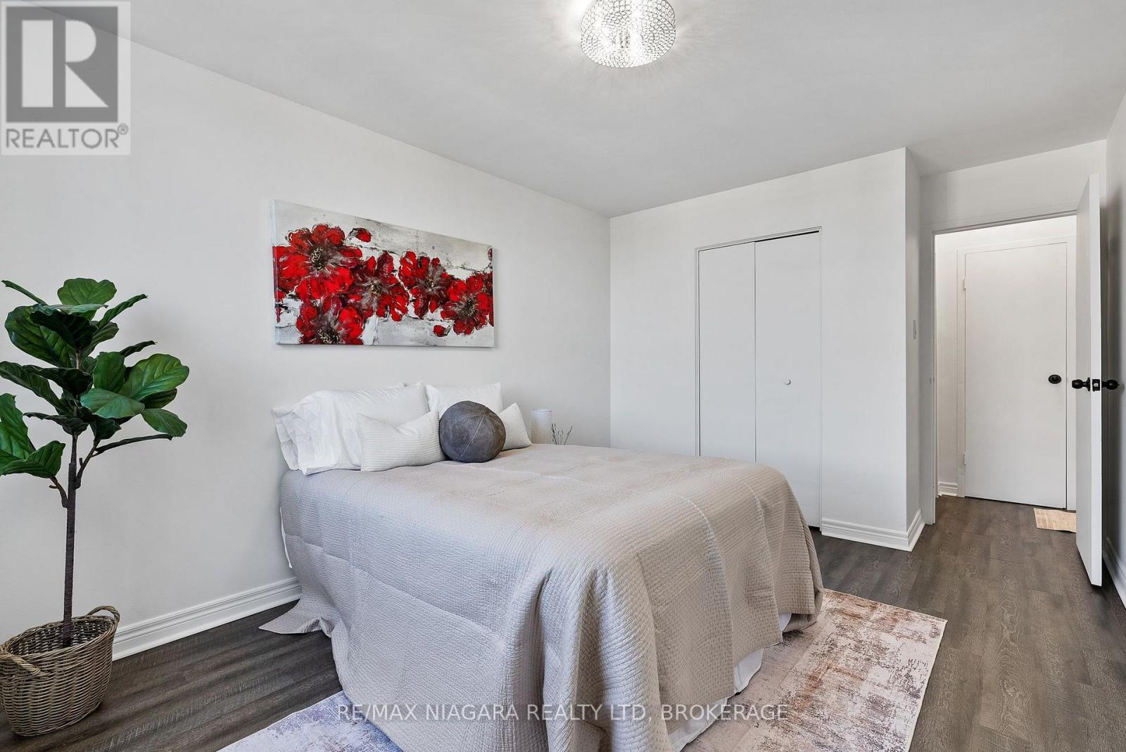 #1002 359 GENEVA STREET - 12