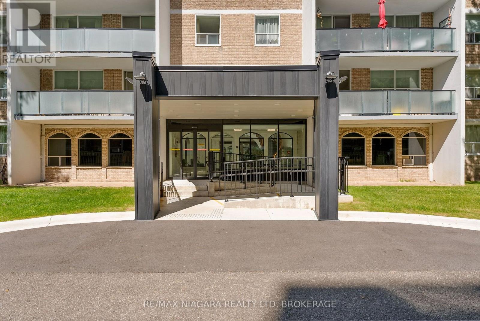 1002 - 359 GENEVA STREET, St. Catharines (Fairview) — photo 2