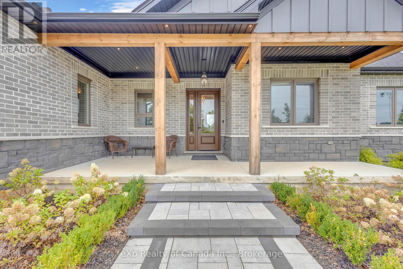 3 CLOVER LANE - Image 11