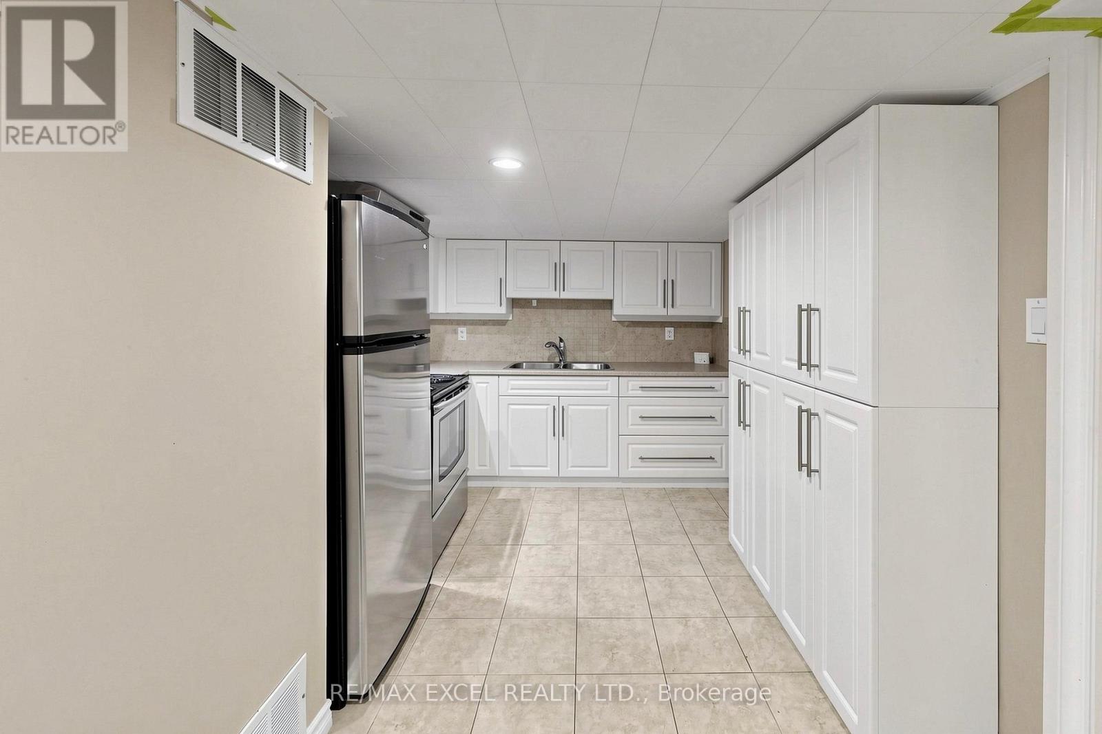 BSMT - 23 LINELLE STREET, Toronto (Lansing-Westgate) — photo 7