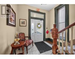 98 Pine Street, Brockville, ON K6V1G9 Photo 6