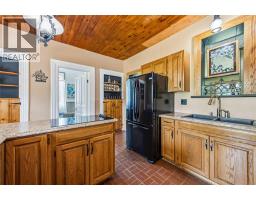 6752 Camlachie Road, Plympton Wyoming, ON N0N1E0 Photo 13