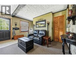 6752 Camlachie Road, Plympton Wyoming, ON N0N1E0 Photo 30