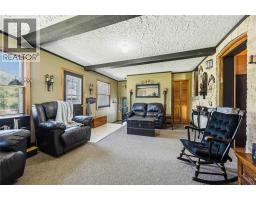 6752 Camlachie Road, Plympton Wyoming, ON N0N1E0 Photo 33
