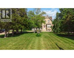 6752 Camlachie Road, Plympton Wyoming, ON N0N1E0 Photo 42