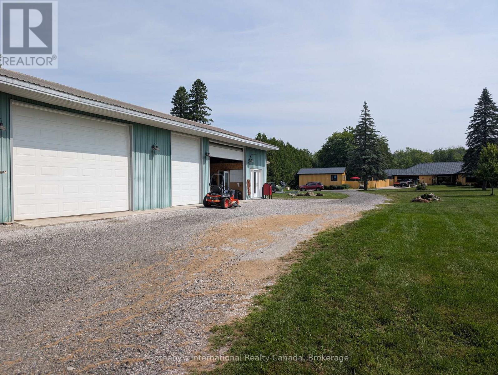1082 BEAUMONT FARM ROAD - Image 44