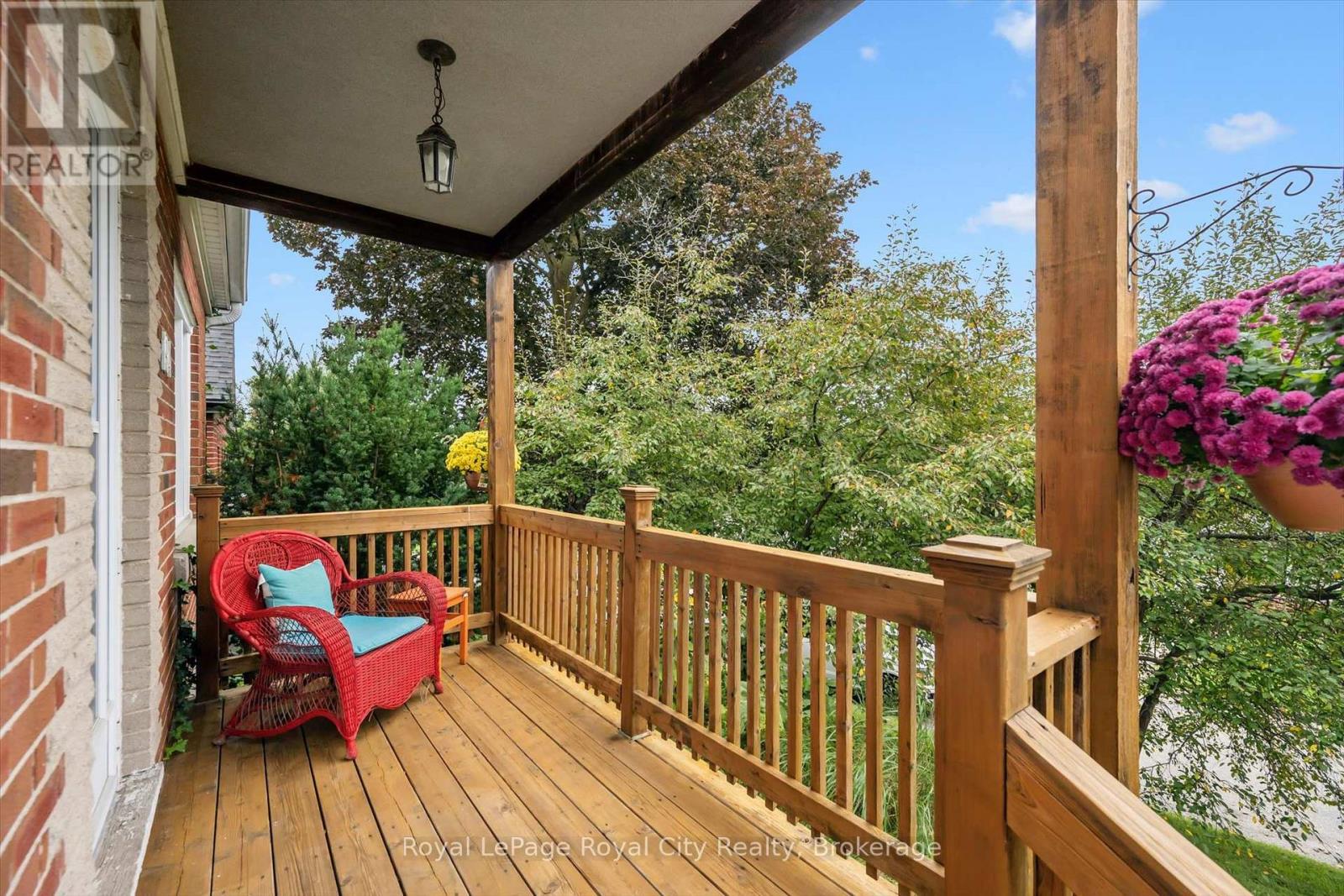194 GROVE STREET, Guelph (St. George's) — photo 4