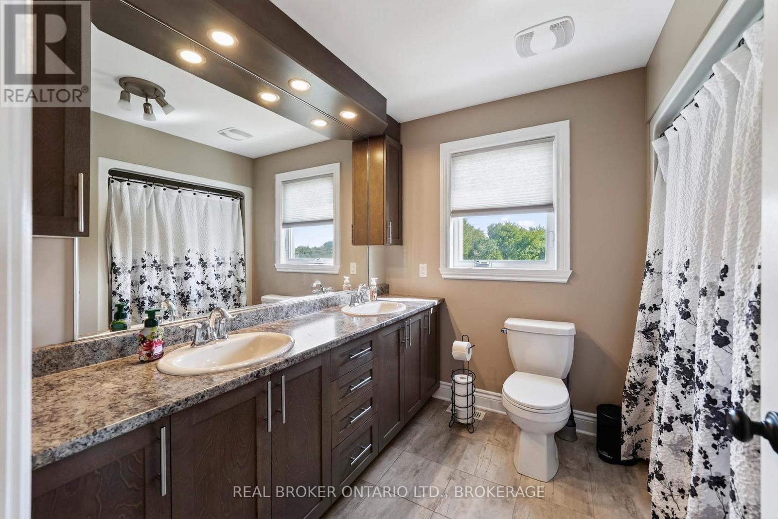 1164 CLEMENT COURT - 16