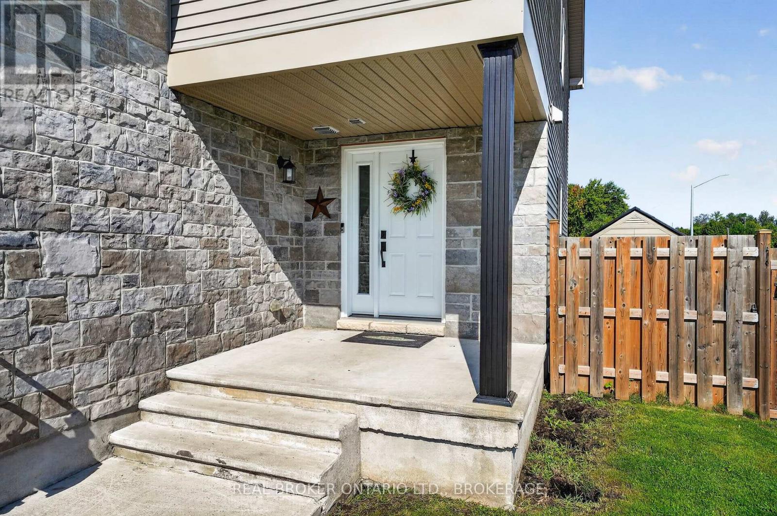 1164 CLEMENT COURT - 2