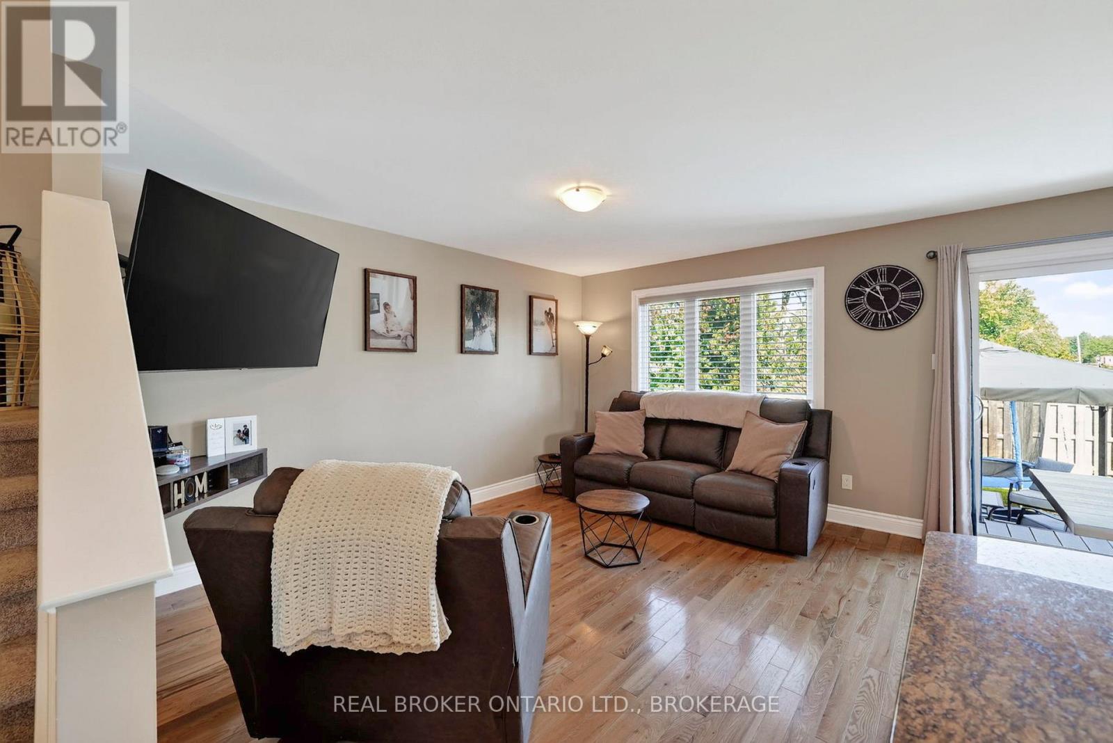 1164 CLEMENT COURT, Cornwall — photo 6