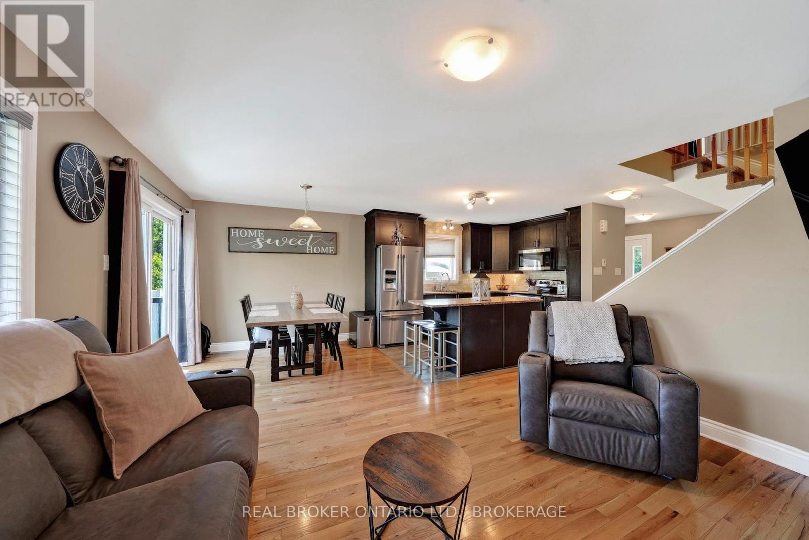 1164 CLEMENT COURT, Cornwall — photo 7