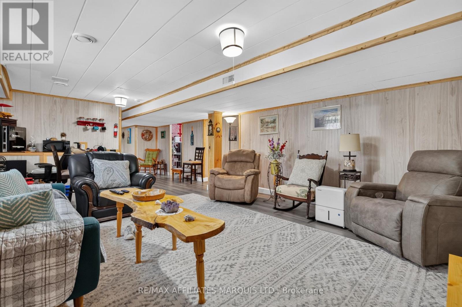 631 ST LAWRENCE STREET - Image 38