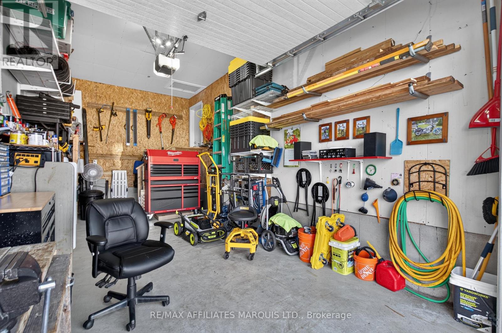 631 ST LAWRENCE STREET - Image 39