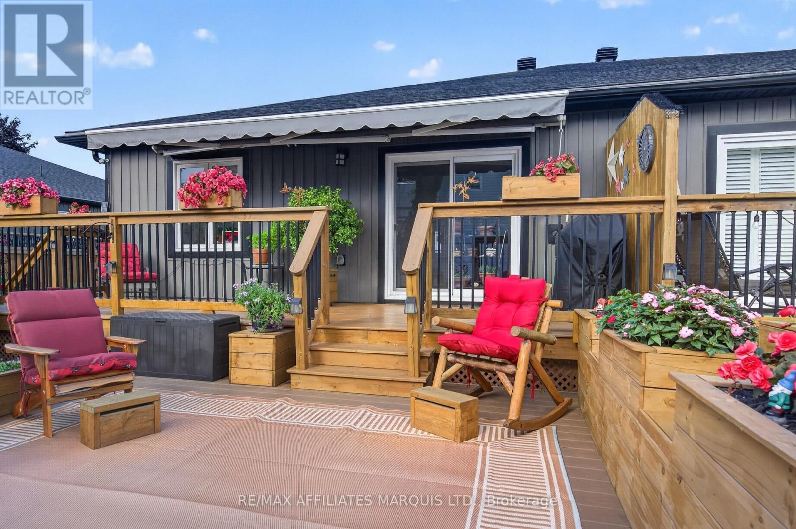 631 ST LAWRENCE STREET - Image 44