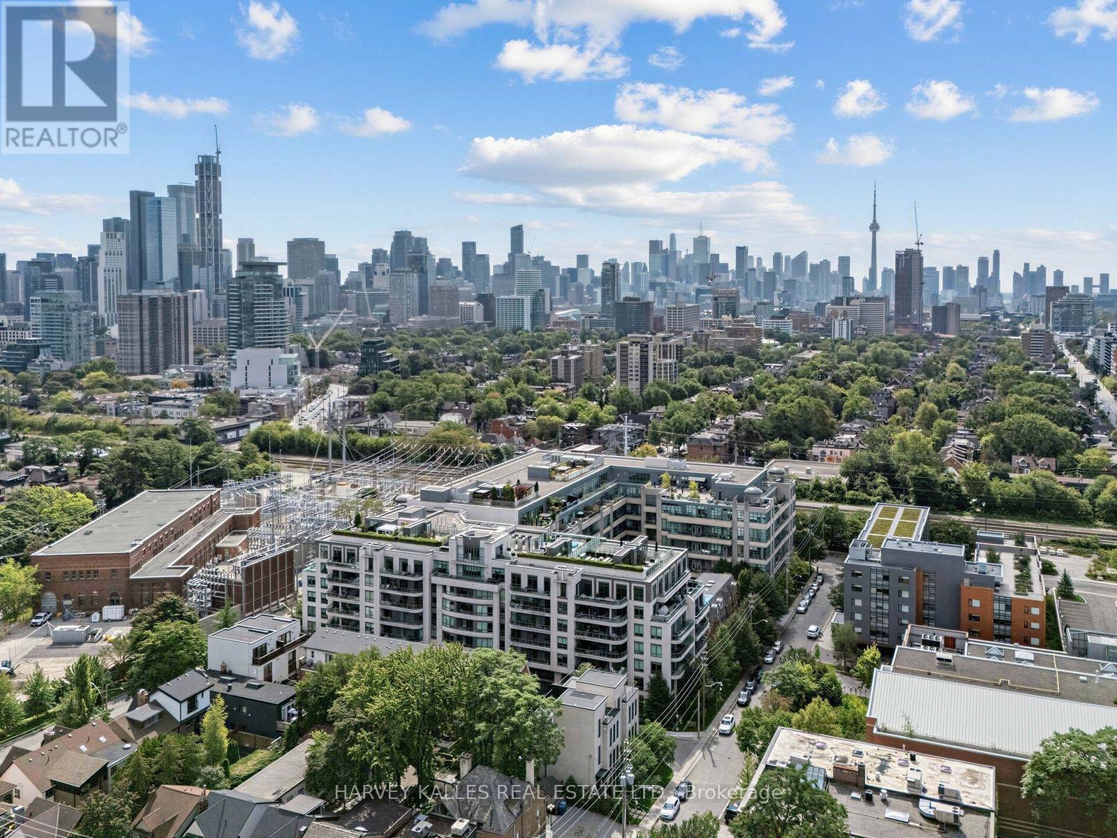 #106 380 MACPHERSON AVENUE - Image 35