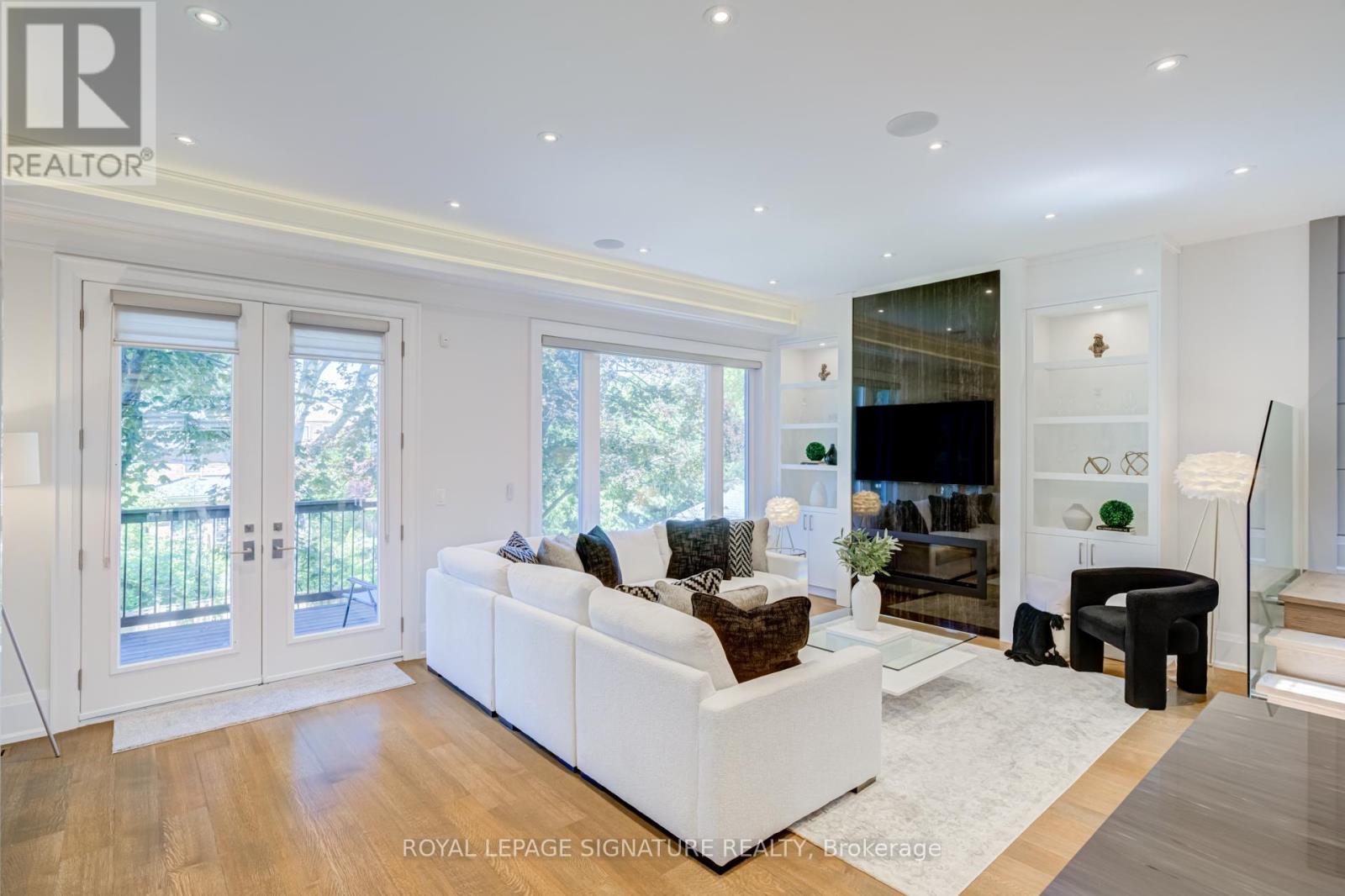 200 SNOWDON AVENUE - 15