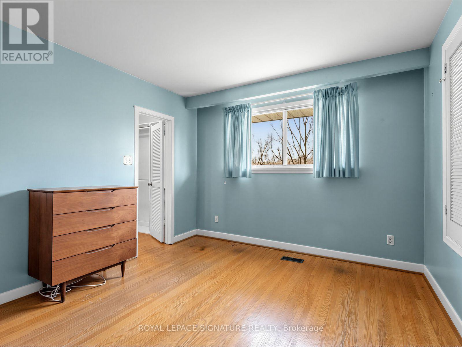 62 DUKINFIELD CRESCENT - 14
