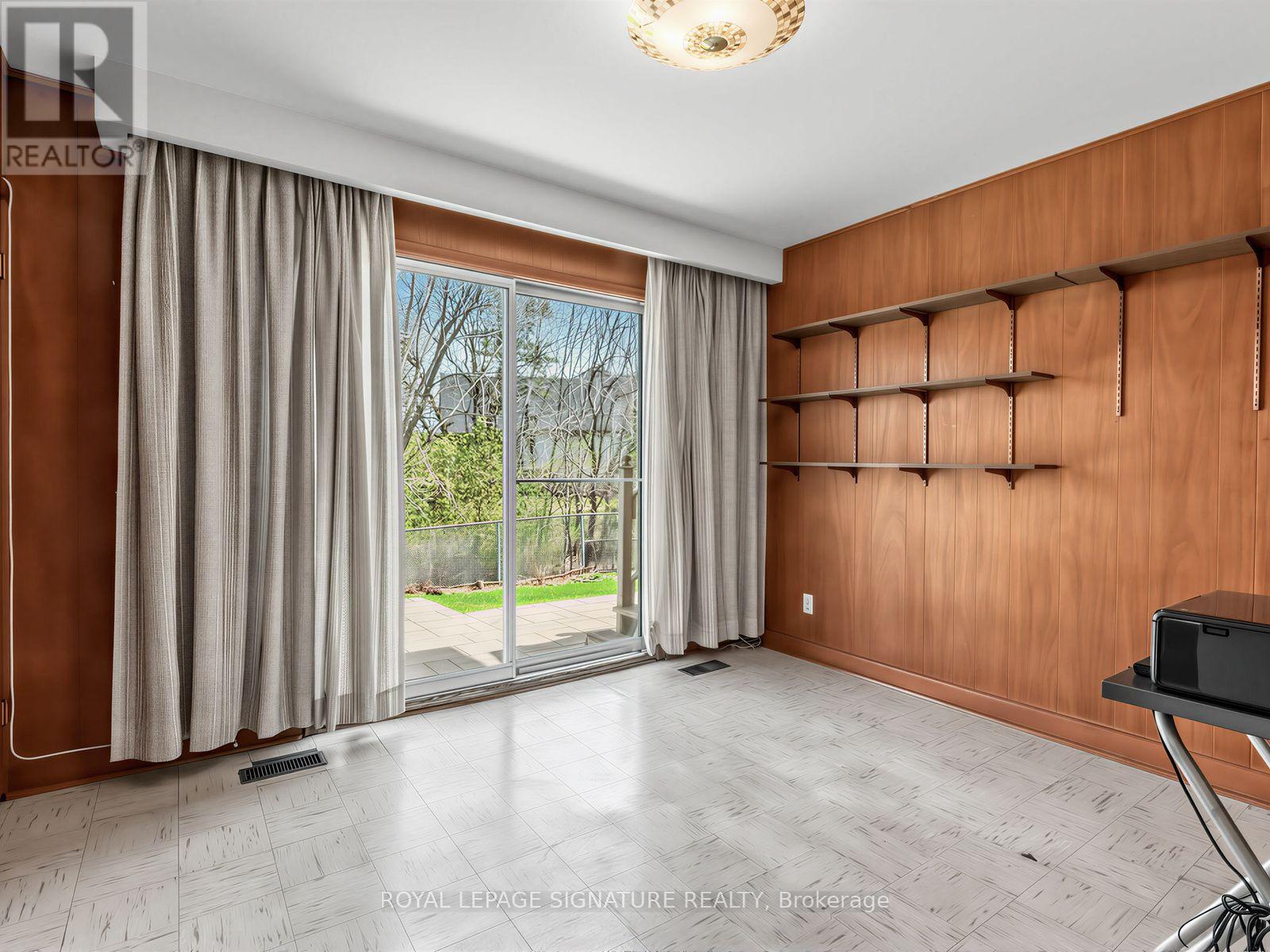 62 DUKINFIELD CRESCENT - 17