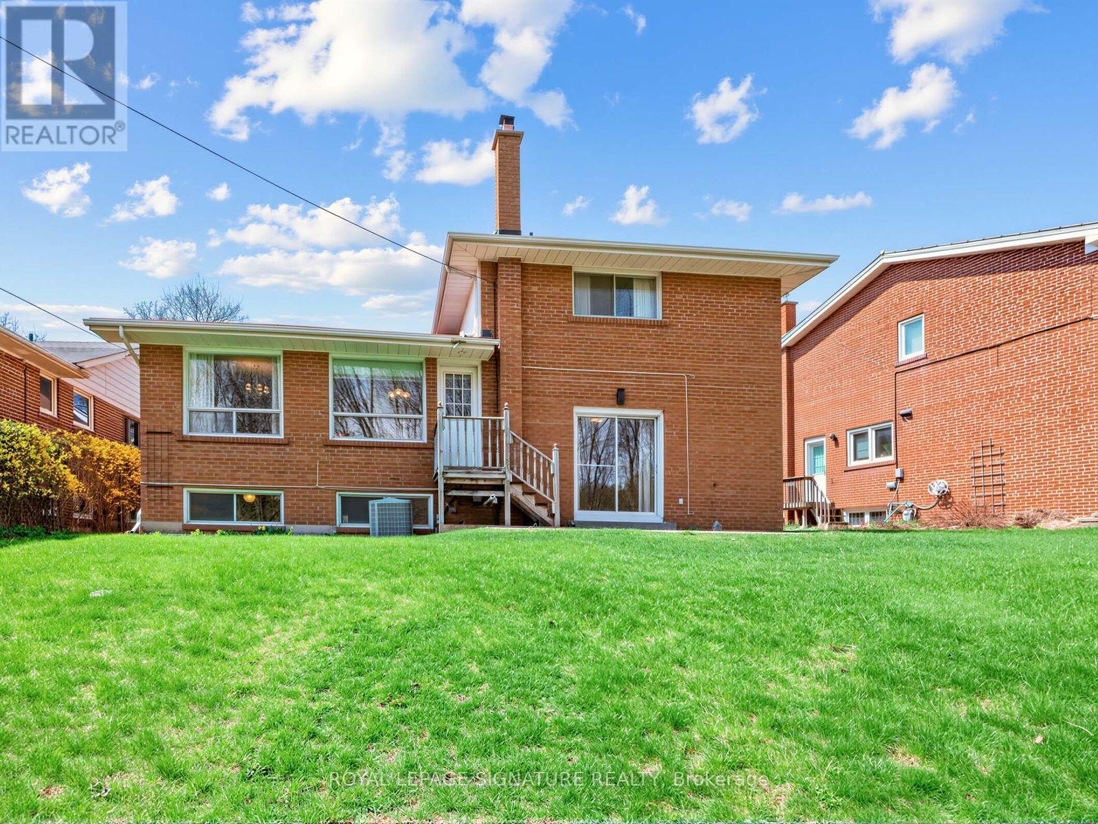 62 DUKINFIELD CRESCENT - 22
