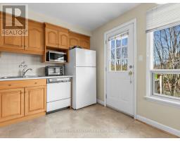 Bedroom 4 - 62 Dukinfield Crescent, Toronto, ON M3A2S1 Photo 11