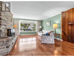 Kitchen - 62 Dukinfield Crescent, Toronto, ON M3A2S1 Photo 7