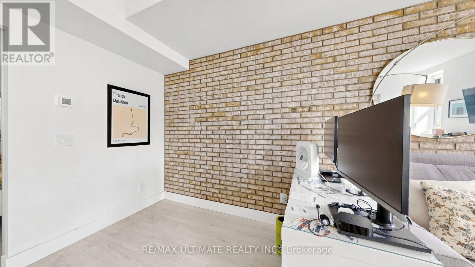 #303 39 SHERBOURNE STREET - 12