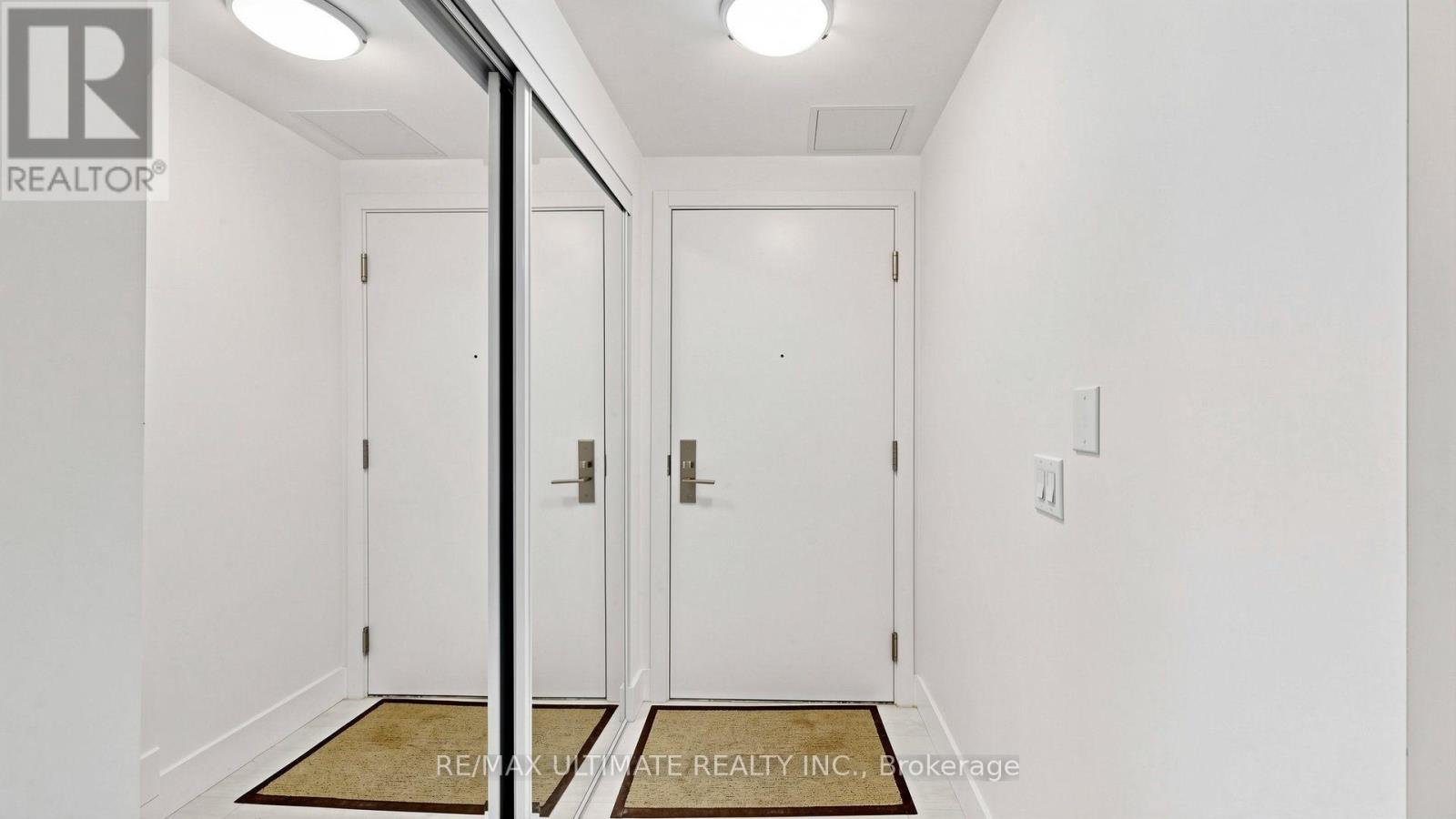 #303 39 SHERBOURNE STREET - 17