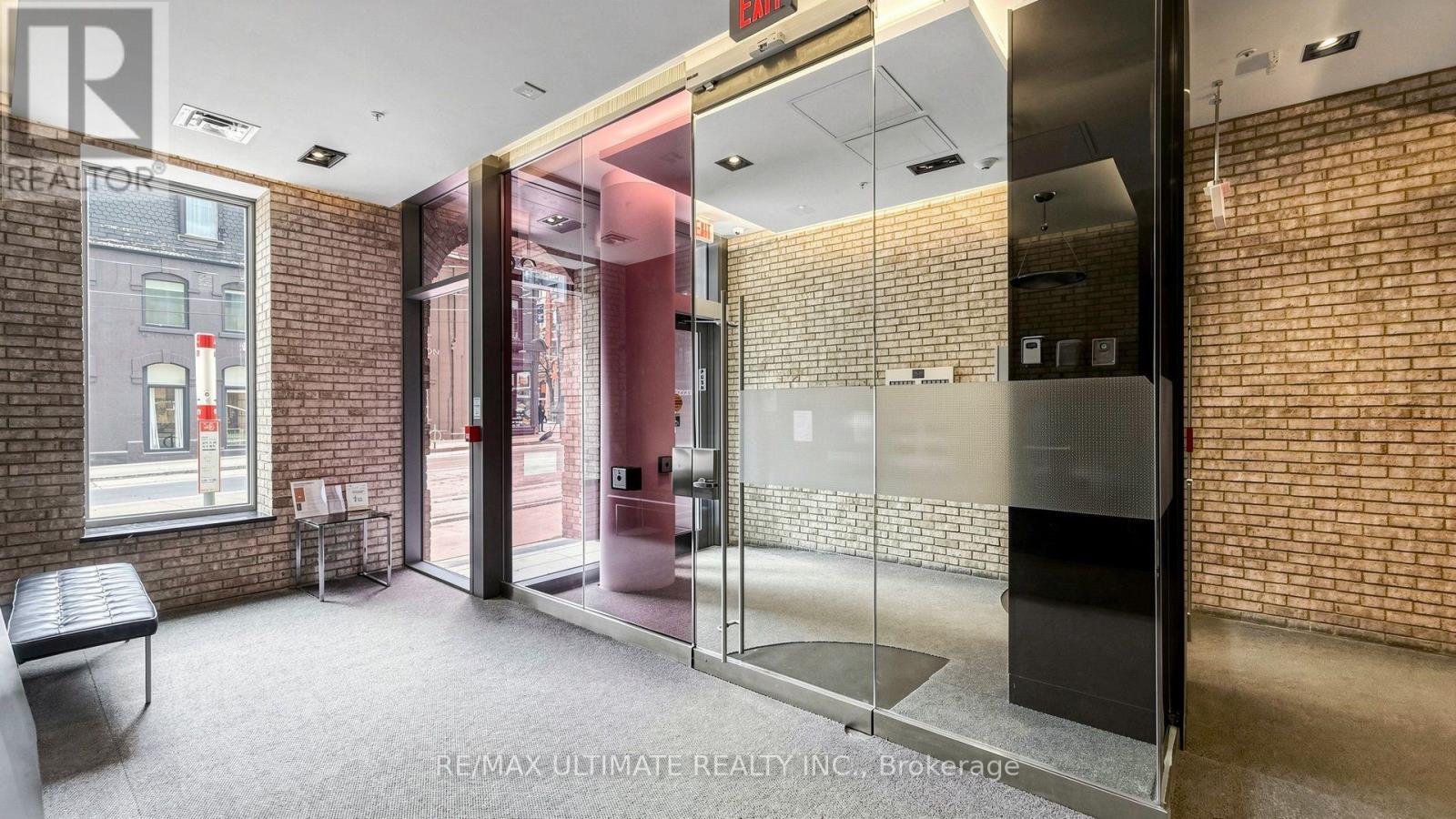 #303 39 SHERBOURNE STREET - 22