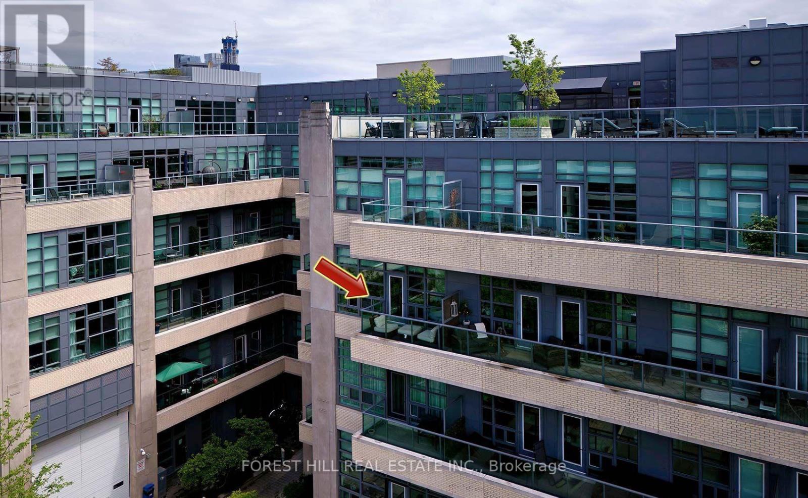 #408 380 MACPHERSON AVENUE - 23