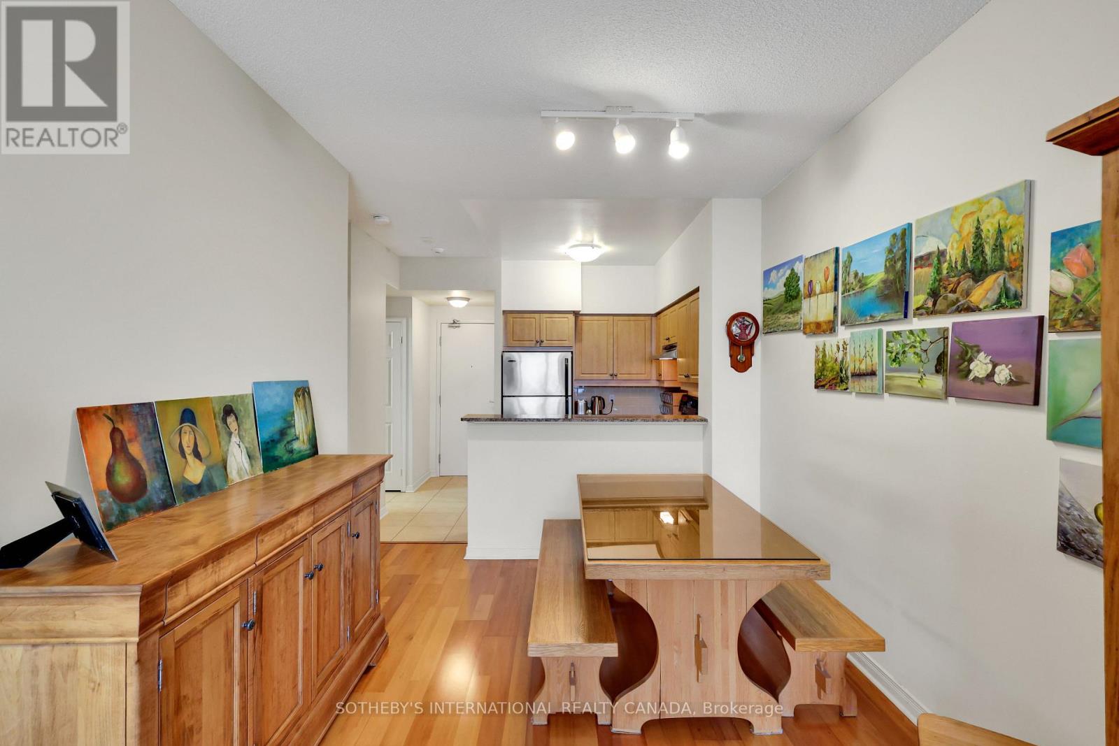 #407 481 ROSEWELL AVENUE - 11