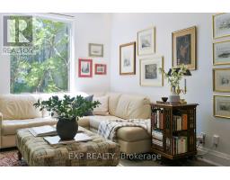1084 Bay Street, Toronto, ON M5S0A3 Photo 12