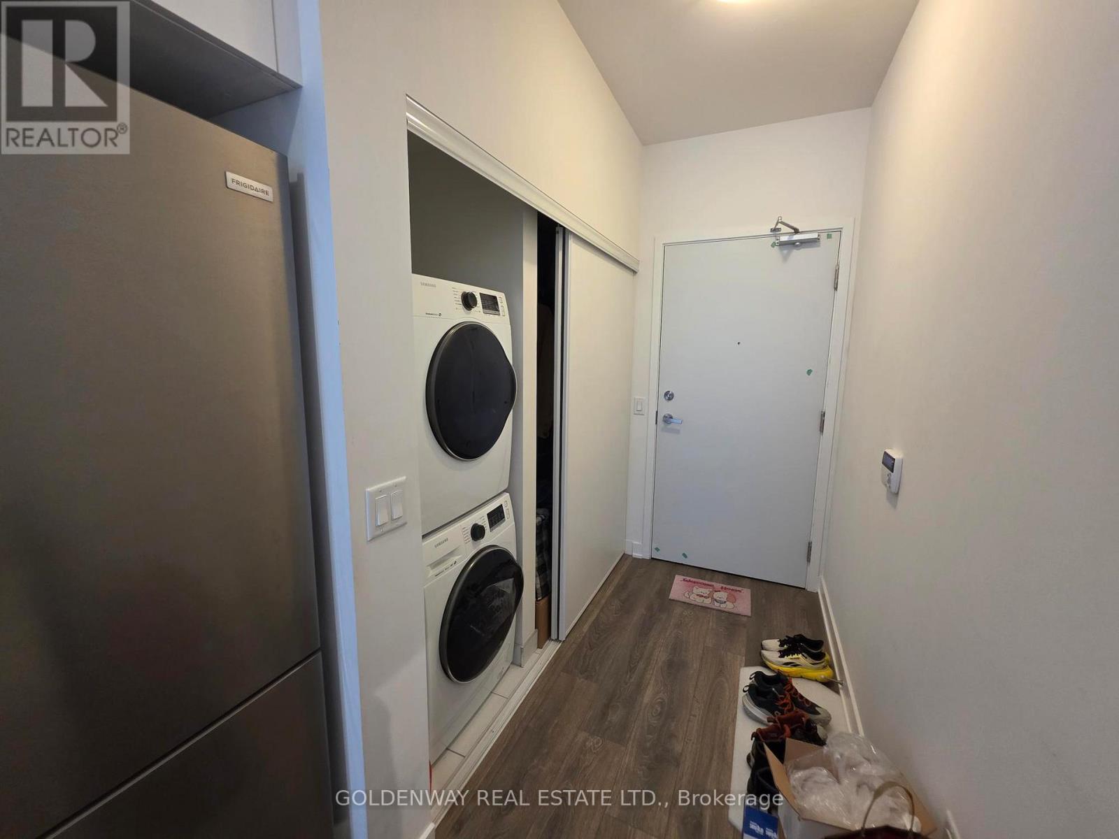 #PH15 195 REDPATH AVENUE - 2