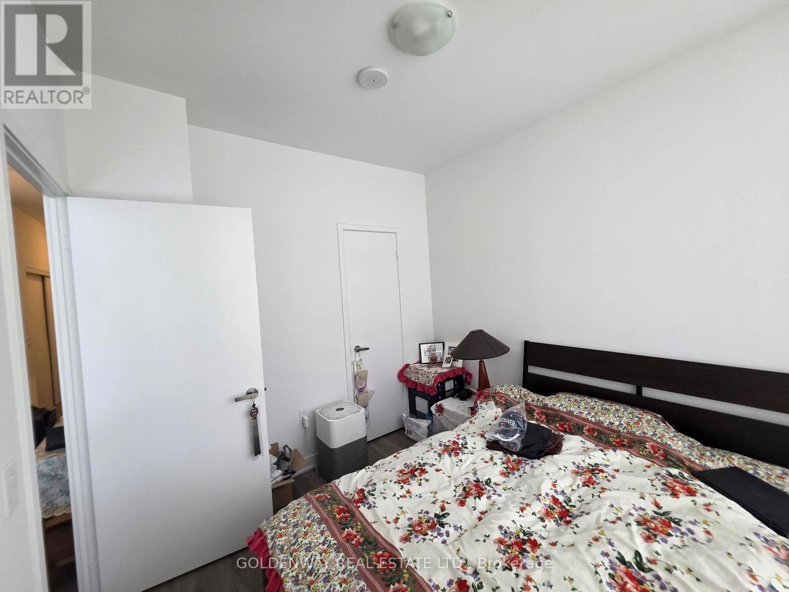 #PH15 195 REDPATH AVENUE - 7