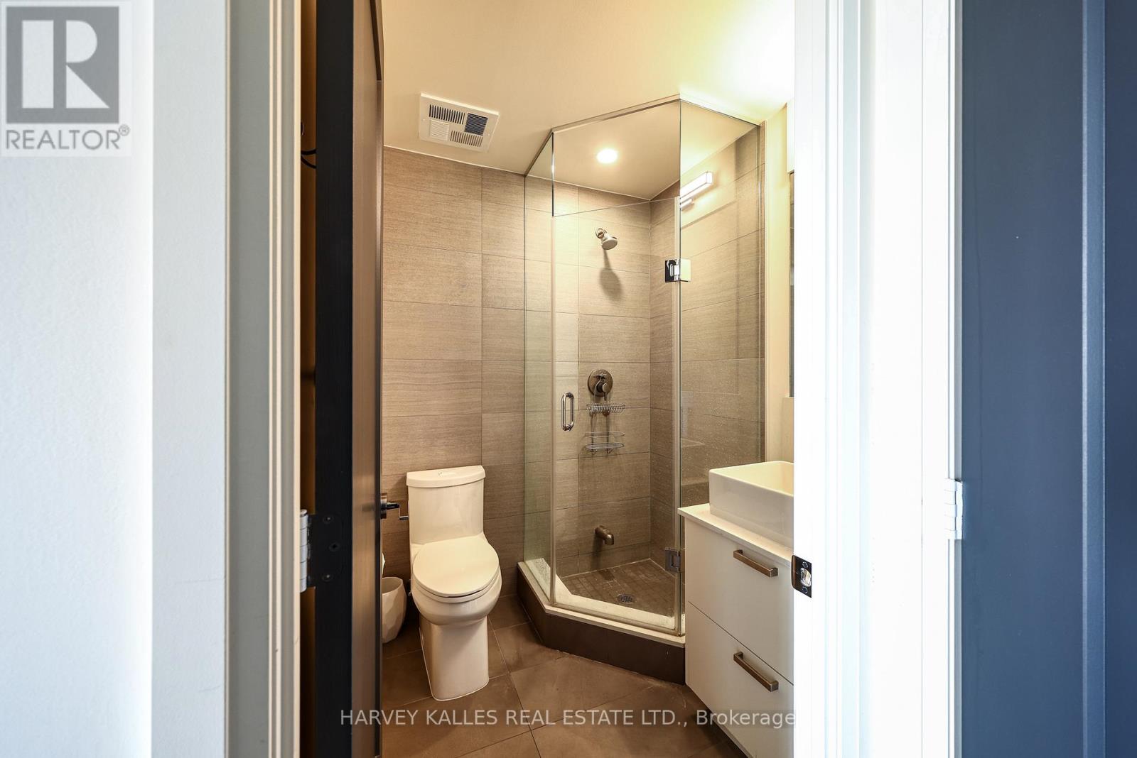 #2407 101 ERSKINE AVENUE - Image 28