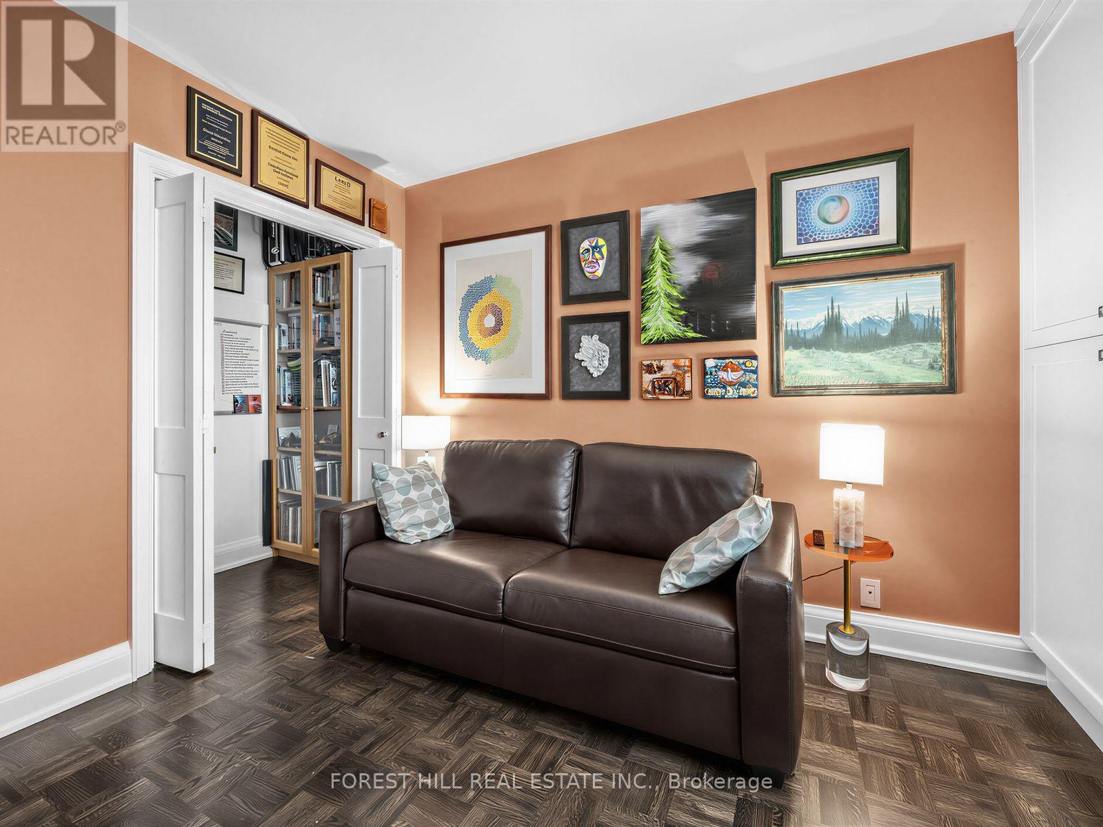 #502 350 LONSDALE ROAD - Image 27