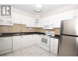 Family room - 12 Bonello Crescent, Whitby, ON L1R3N6 Photo 6