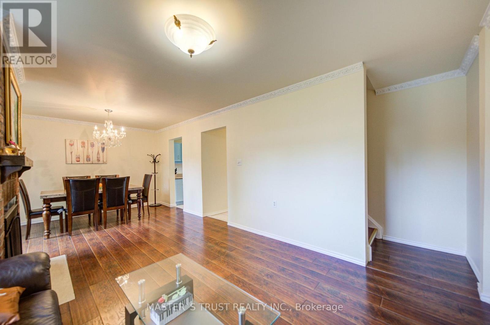 61 WIGGENS COURT - 29