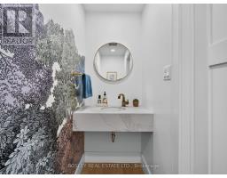14 Coady Avenue, Toronto, ON M4M2Y8 Photo 27