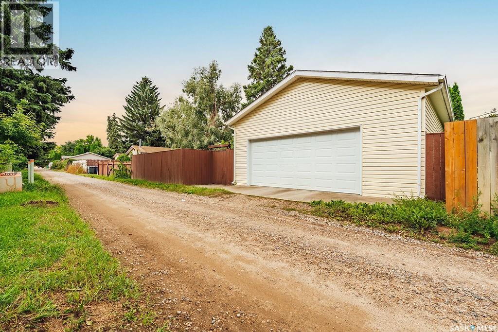 2517 Preston AVENUE S - 45