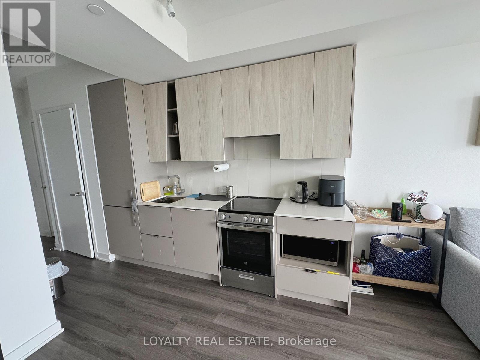 #3208 3883 Quartz Road, Mississauga (City Centre), Ontario, L5B0M4, Mississauga (City Centre), Ontario — photo 3 of 5